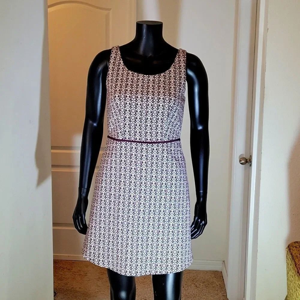 THE LIMITED WOMEN"S PETITE SLEEVELESS DRESS